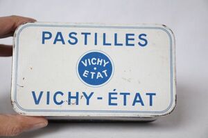 フランス アンティーク VICHY 古い缶 ティン缶 長方形