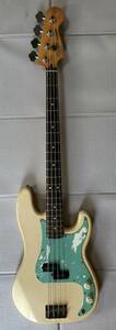 06045 ● Fender MEXICO Standard Precision Bass 1996年