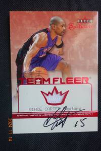 Vince Carter 2001-02 Fleer Exclusive Team Fleer Jersey Autograph #098/100