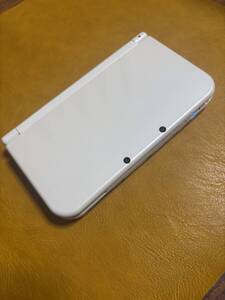 Nintendo NEW 3DS LL パールホワイト　上IPS液晶