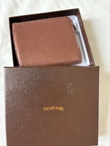 SONNE ゾンネ L字ジップ 二つ折り財布 ミニウォレット 財布　CHIP STAR メタリック型押しレザー牛革 bronze