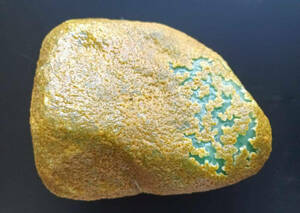 精品　黄砂皮　翡翠原石　３.４キロ