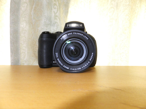 【美品】FUJIFILM FINEPIX HS30EXR