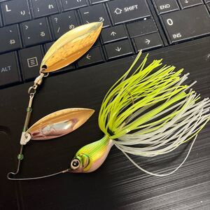 ［中古］Megabass V-3 フラットシャッド 20.5g カラー不明