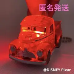 ⭐️ディズニーピクサー⭐️カーズ ドックハドソン 光る キーホルダー Disney