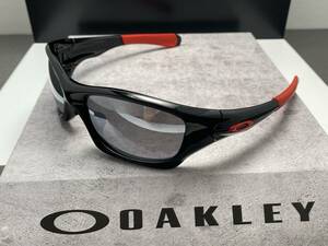 偏光★DUCATI限定★OAKLEYオークリー PITBULLピットブル 黒ブラック×レッド/POLARIZEDミラー ドゥカティ USA製 釣りドライブ