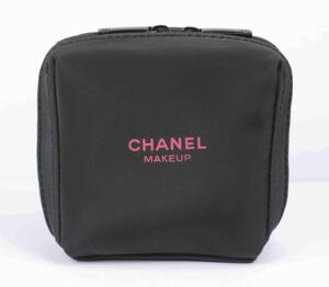 249 新品未使用本物　シャネル　CHANEL ノベルティポーチ