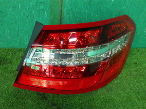 ベンツE300[W212前期]ブレーキランプ右テールライト A2129060658 LED