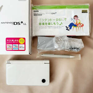 T1138w 動作品 美品 ニンテンドーDSi LL UTL-001 白 任天堂 nds 付属品完備 充電器 タッチペン 箱 取説 