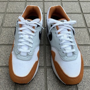 ナイキ NIKE エアマックス1 スニーカー メンズ AIR MAX 1 オレンジ FN6952-101　美品