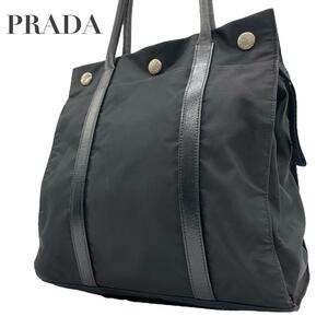 PRADA プラダ　ナイロン　トートバッグ　ロゴ　プレート　黒　コンパクト