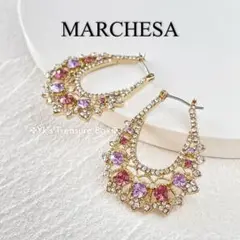 V905/MARCHESA/透かし彫りラズベリーパープルクリスタルピアス