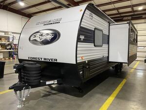 【WING】新車 キャンピングトレーラー Cherokee Grey Wolf 26DBH USA在庫車 トレーラーハウス 別荘 定置使用にぴったり！