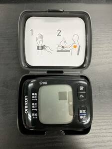 中古 OMRON オムロン 手首式血圧計 HEM-6230 収納ケース付 良品 通電確認済み 血圧計 ヘルスケア 家庭用 ブラック ②