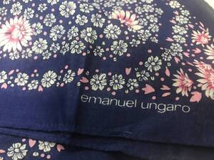 未使用品　emmanuel ungaro エマニエル ウンガロ　ハンカチ