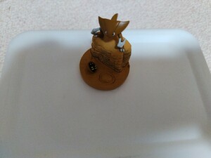 立体ポケモン図鑑　カブトプス　カブト