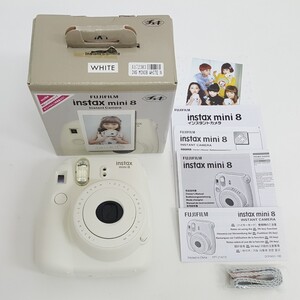 【 intax mini8 】FUJIFILM　チェキ　　ホワイト　ジャンク　通電・フラッシュ確認のみ