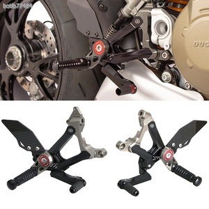 Ducati ドゥカティ ストリートファイター V4 調整可能 レーシングフットペグ カーボンファイバー アルミニウム フットレスト