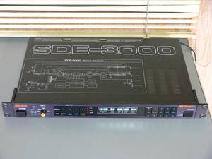 Roland　DIGITAL DELAY　SDE-3000　デジタル・ディレイ　動作確認済