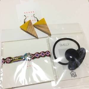 SMELLY＆SENSE OF PLACE by URBAN RESEARCH アーバンリサーチ ピアス ビジューミサンガ ヘアゴム 3個セット 未使用