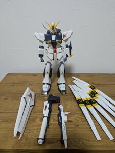 バンダイ 1/100 vガンダム ニューガンダム 旧キット　完成品　ジャンク　当時物