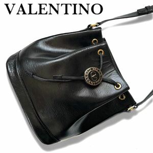 【送料無料】VALENTINO ヴァレンティノ　エピレザー　巾着　ショルダーバッグ レア　黒　ワンショルダー　ブラック　バレンチノ　金具