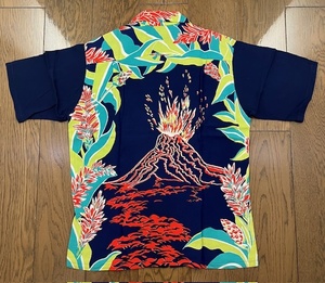 [レア] 当時物 SURFRIDERS SPORTS WEAR オンブック品 アロハシャツ ハワイアンシャツ 火山 キラウエア火山 Ｍサイズ vintage ヴィンテージ