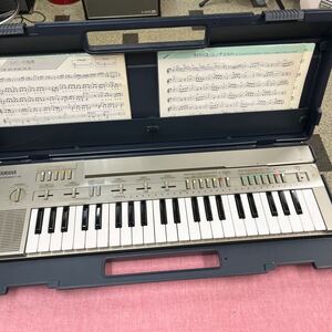 YAMAHA キーボードポータサウンド PC-100 中古 ケース、アダプター付