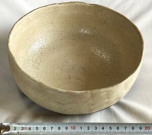 [未使用] 白い深皿 足付 直径19cm 箱入り 志賀焼(?)