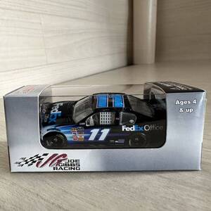 【A0314-28】未開封品『Action 1/64 ナスカー Denny Hamlin #11 FedEx Office 2012 Camry N063116501』ミニカー レーシングカー