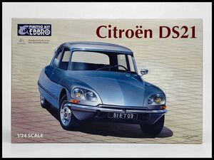 未使用 【絶版】 EBBRO　エブロ　1/24　プラモデル　Citroen DS21　シトロエン　【25009】