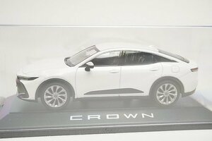 1/30 TOYOTA トヨタ CROWN クラウン プレシャスホワイトパール カラーサンプル 非売品