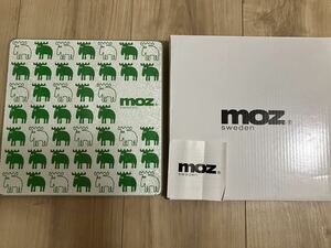 新品!!moz ガラスのカッティングボード グリーン☆緑 キッチン用品 雑貨 まな板