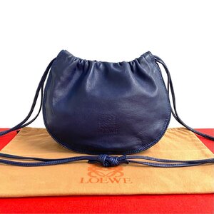 極 美品 希少品 LOEWE ロエベ ヴィンテージ アナグラム ロゴ ナッパ レザー 本革 ショルダーバッグ ポシェット サコッシュ 巾着 紺 22078