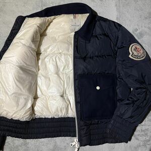 2XL位★MONCLER×AMI PARIS ARNAUD モンクレール アミ コラボ ダウンジャケット ブルゾン ジャンパー デカロゴ ビッグワッペン メンズ 4 3L