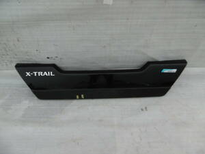 X-TRAIL/エクストレイル/T31/DNT31/NT31/TNT31 純正 リアガーニッシュ フィニッシャー 90901 1DJ0A .