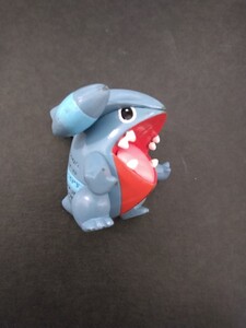 ポケモン モンコレ フカマル フィギュア モンスターコレクション ポケットモンスター 初期 当時物 TOMY