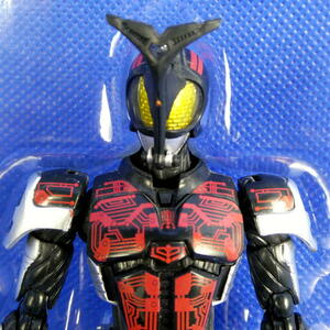 仮面ライダー★ダークカブト★劇場アクションシーンの再現★人型可動によるキャラクター表現の追及★バンダイ★２００９年製★送料無料