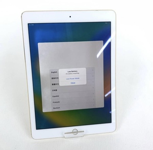 NCNR【中古・ジャンク品】au版 simフリー Apple iPad Pro 第1世代 9.7インチ 128GB MLQ52J/A ゴールド【バッテリー交換済】