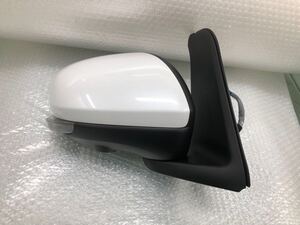 美品 LA650S LA660S タント 純正 右 ドアミラー ウインカー付 カメラ付 14P W25 シャイニングホワイトパール 87910-B2Q80