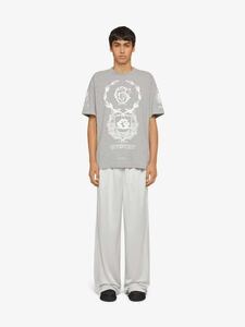 【希少xs】GIVENCHY/ジバンシィ_men ブランドロゴ クレスト Tシャツ　カラー：ライトグレーメレンゲ　size：XS 商品コード:BM71JA3YL6-055