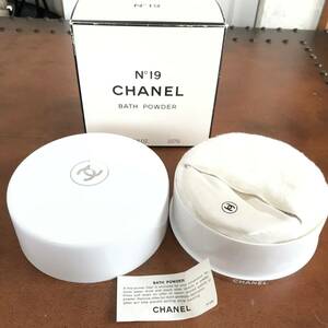 ★　CHANEL シャネル　N°19 バスパウダー　BATH POWDER ラグジュアリー バス パウダー 227g 残多 未使用　中身一部破れあり ★　