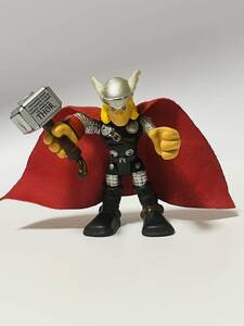 フィッシャープライス　アベンジャーズ　マイティ・ソー THOR ミニフィギュア ケープとハンマー付き　　　Imaginext　ハズブロ　　　　