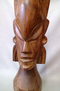 (0410)　アフリカン　エスニック　高級天然木　木彫　一刀彫　　高さ 40.5cm