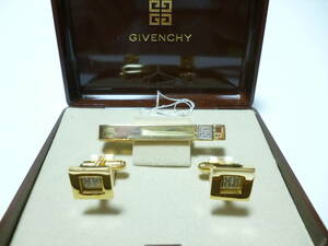 ジバンシィ　GIVENCHY　タイピン＆カフス　美品！！ 