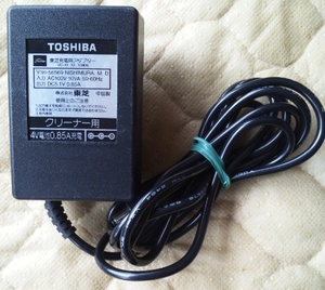 東芝　　DC5.1V 0.85A