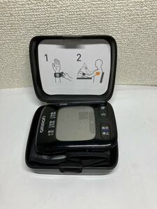 中古 OMRON オムロン 手首式血圧計 HEM-6230 収納ケース付 良品 通電確認済み 血圧計 ヘルスケア 家庭用 ブラック ①