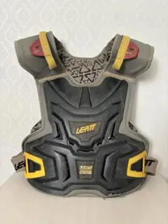 LEATT BRACE 上半身プロテクター グレー/ブラック/イエロー　最終価格