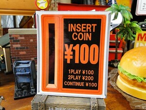 100円投入口　ステッカー　アメリカン雑貨 アメリカ雑貨