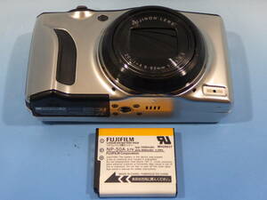 F770EXR FINEPIX デジカメ本体とバッテリーのみ 塗装剥がれ レンズカバー痛み 富士フィルム FUJIFILM 動作未確認 ジャンク品